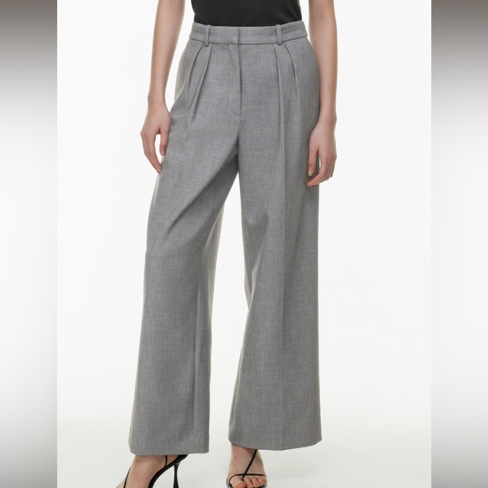 Babaton Founder Pant from Aritzia. Brand NEW just don’t fit :(